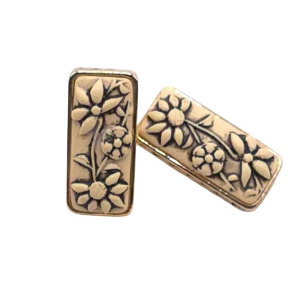 Vintage Gold-Tone Floral Rectangle Clip-On Earrings - Picture 2 of 4